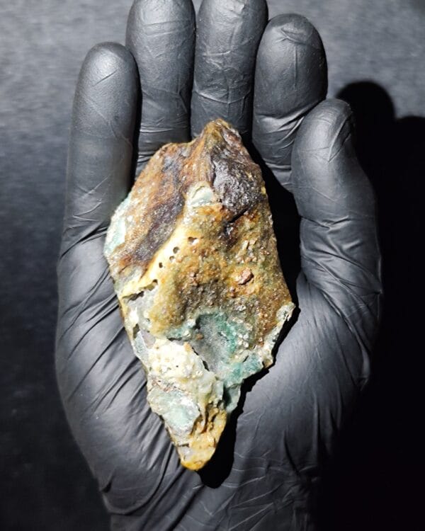 galactic green silicate mineral STM-005 rare natural meteorite